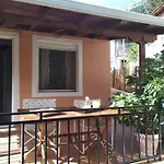 Aggelos House In * Kalamítsi
