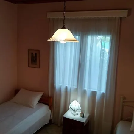 Aggelos House In * Kalamítsi